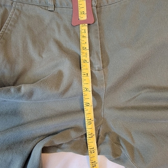 Larry Levine size 10 Green capris - Picture 3 of 11